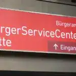 Schild des BürgerServiceCenter Mitte