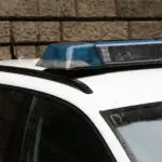 Blaulicht auf dem Dach eines Streifenwagens